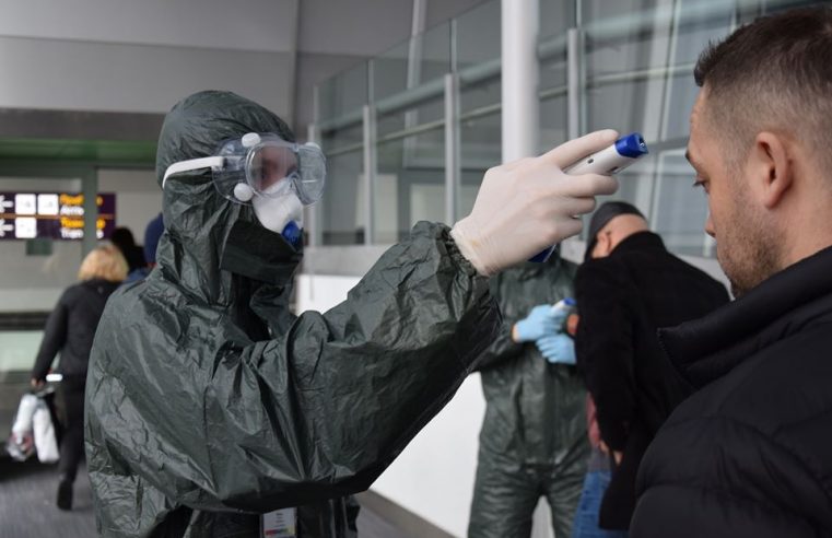 За добу 22 березня в Україну в’їхало понад 15 тисяч осіб, у одного українця експрес-тест підтвердив COVID-19