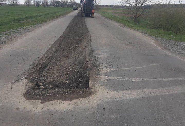 На Радехівщині розпочали ремонт дороги Сокаль-Стоянів