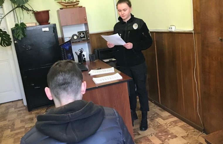 На Жовківщині поліцейські затримали зловмисника, причетного до збуту амфетаміну та метадону