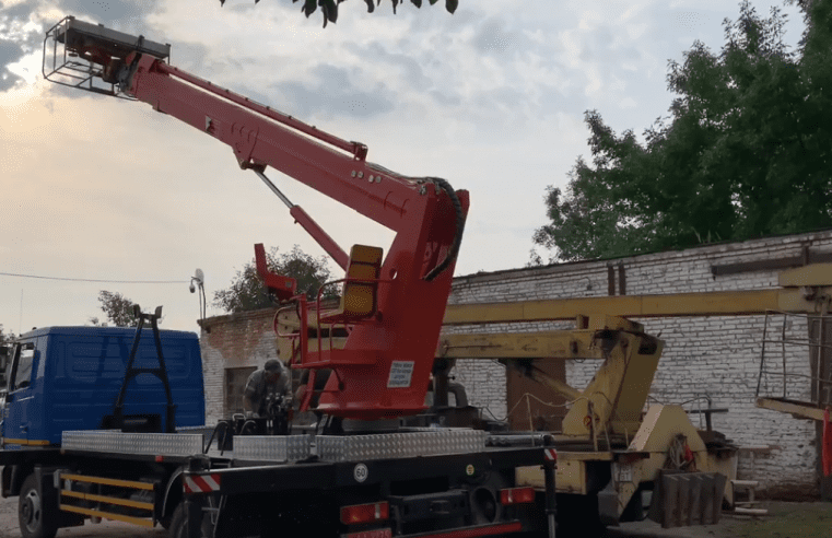 Нова вишка для роботи комунальних служб прибула до КП “Червонограджитлокомунсервіс”