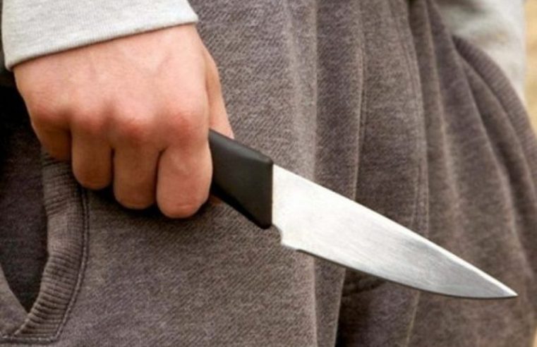 Червоноградець під час сварки завдав ножових ударів знайомому