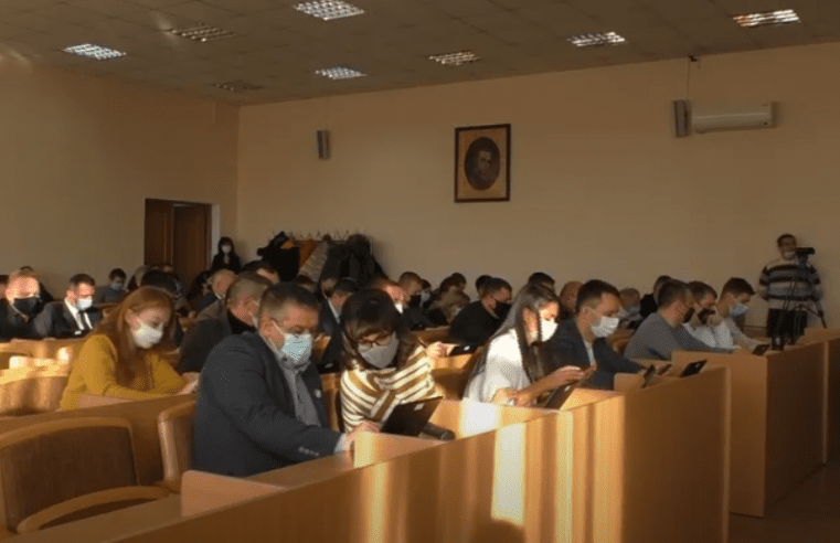 Відбулось друге засідання Червоноградської міської ради ОТГ – про що говорили, що прийняли