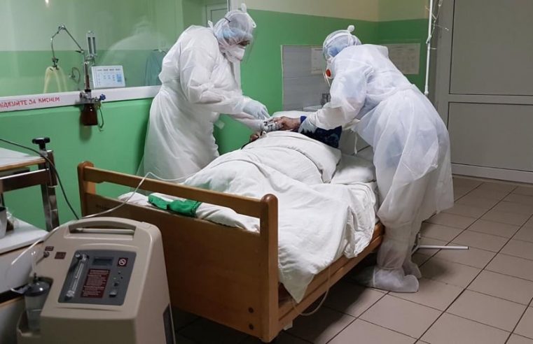 “Кількість хворих, які перебувають на амбулаторному лікуванні, не зменшується”, – Роман Швед про ситуацію з коронавірусом