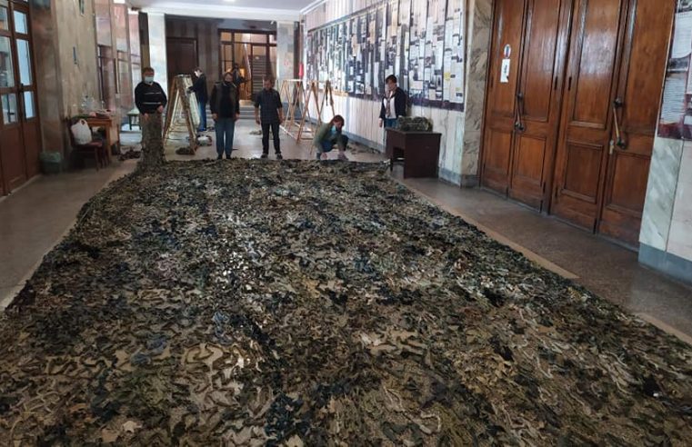 Червоноградські поплетушки зробили 240 м.кв. маскування за неповних 2 дні