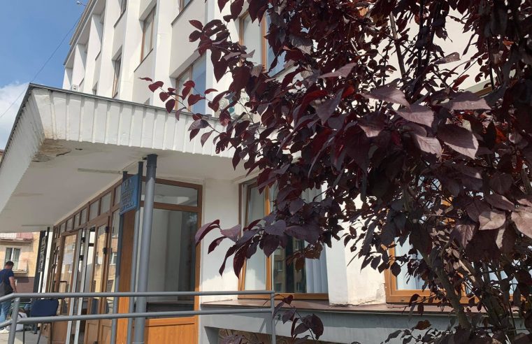 Обшуки у Червоноградській міській раді: що розслідує НАБУ?