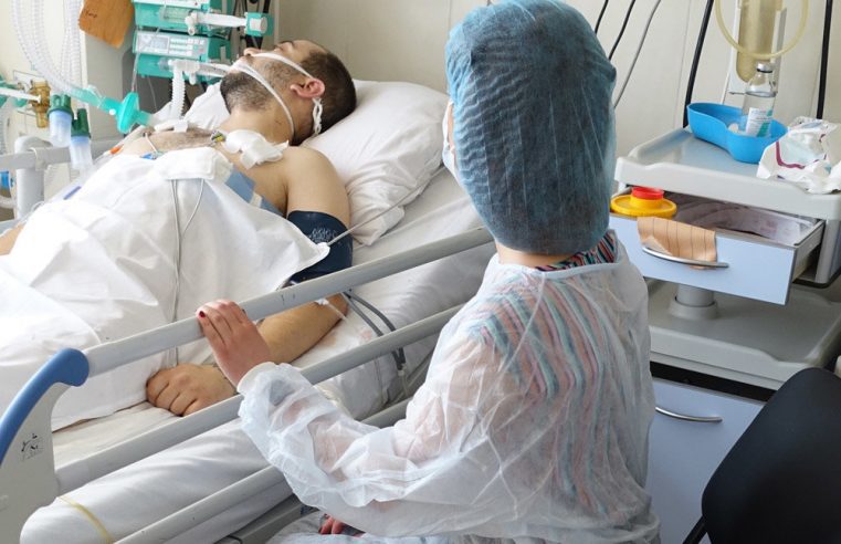 У ковідному відділенні Сокальської лікарні перебуває 65 хворих, за останню добу троє померло