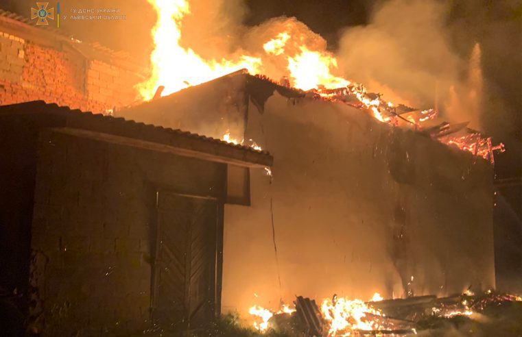 У селі Романівка горіло деревообробного підприємство, а у селі Зубків – повністю згорів трактор