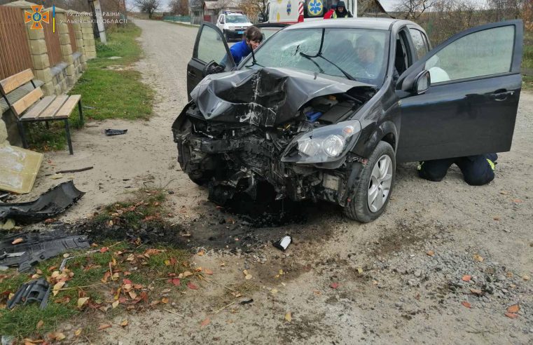 На Червоноградщині потерпілих в ДТП транспортували гелікоптером