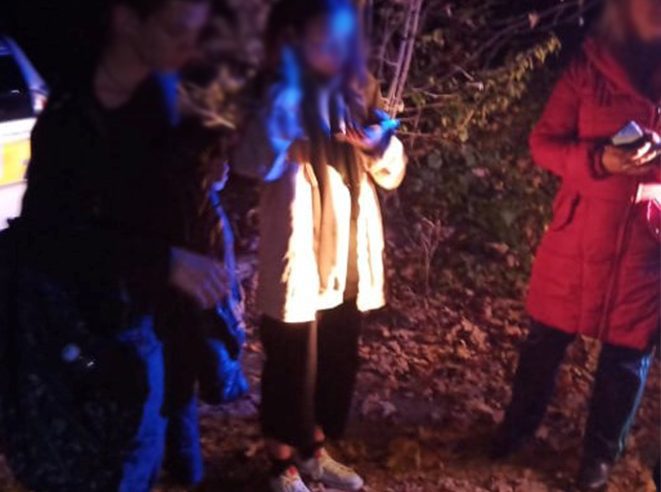 У Червоноградському районі під час прогулянки лісом заблукали підлітки