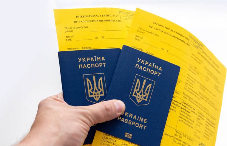 Щеплені від COVID-19 українці зможуть подорожувати Європою: перелік країн