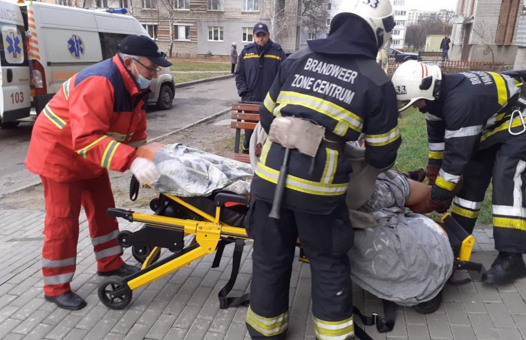 Червоноградець отримав значні опіки тіла під час користування аерозольним балончиком