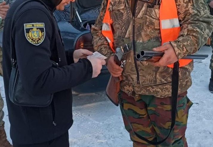 Поліцейські Львівщини продовжують перевіряти дотримання правил полювання