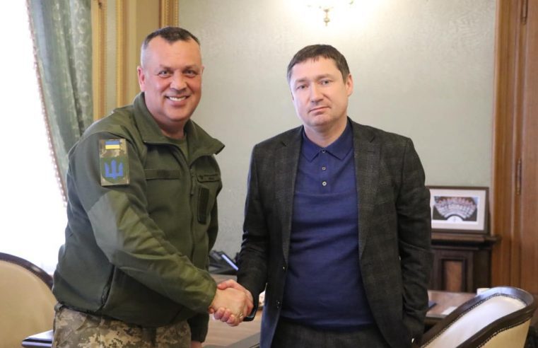 На Львівщині розгортається бригада територіальної оборони. Максим Козицький зустрівся з командиром  Валерієм Курком