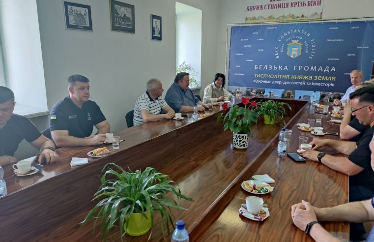 Белзька пожежна команда отримала німецьке спорядження