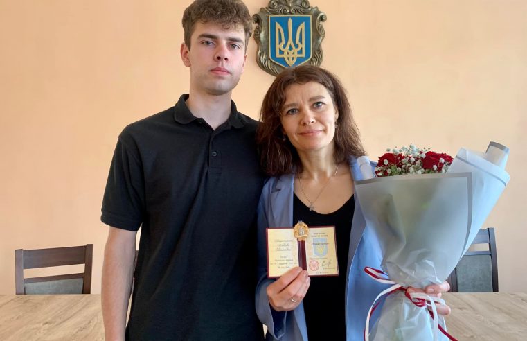 Червоноградці Любові Мартинюк присвоєно почесне звання «Мати-Героїня»
