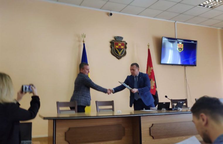 Командування  десантно-штурмових військ передало подяки депутатському корпусу Червоноградської міської ради